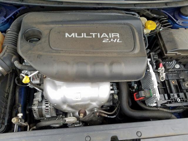 Photo 7 from auction – 2015 CHRYSLER 200 LIMITE with VIN 1C3CCCAB4FN679258