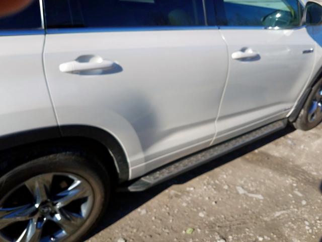 Photo 9 from auction – 2017 TOYOTA HIGHLANDER with VIN 5TDDGRFH2HS021746