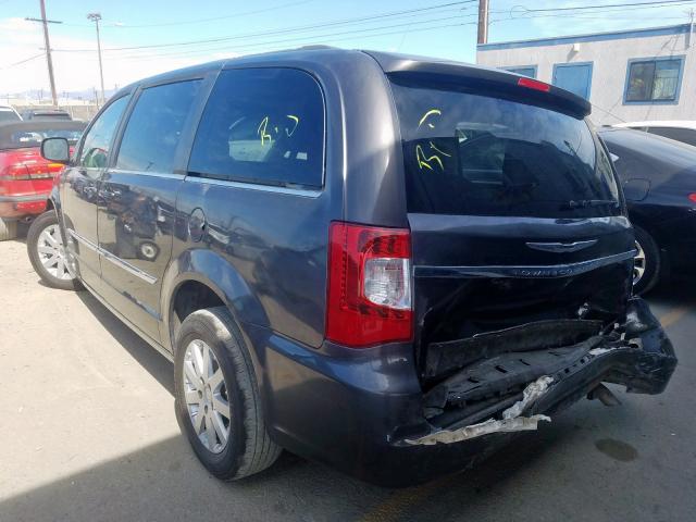 Photo 3 from auction – 2015 CHRYSLER TOWN & COU with VIN 2C4RC1BG4FR715974