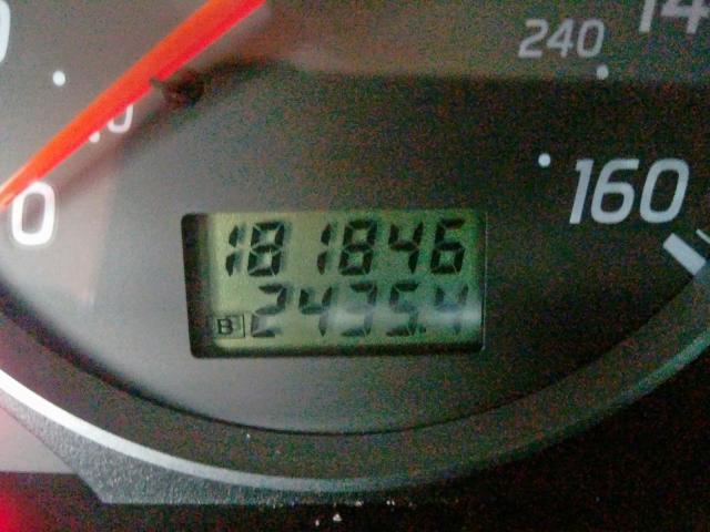Photo 8 from auction – 2002 NISSAN MAXIMA GLE with VIN JN1DA31A52T304016