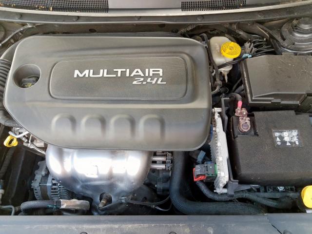 Photo 7 from auction – 2015 CHRYSLER 200 LIMITE with VIN 1C3CCCAB3FN583699