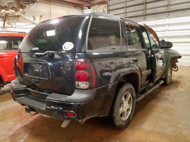Photo 4 from auction – 2004 CHEVROLET TRAILBLAZE with VIN 1GNDT13S142349228