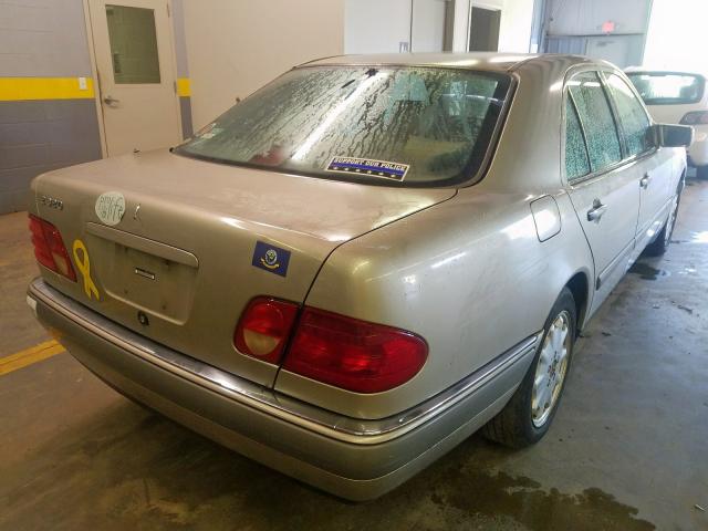 Photo 4 from auction – 1996 MERCEDES-BENZ E 320 with VIN WDBJF55F8TJ018501