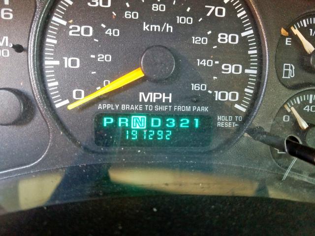Photo 8 from auction – 2000 CHEVROLET SUBURBAN C with VIN 3GNEC16T7YG199258