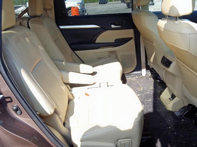 Photo 6 from auction – 2017 TOYOTA HIGHLANDER with VIN 5TDKZRFHXHS219685
