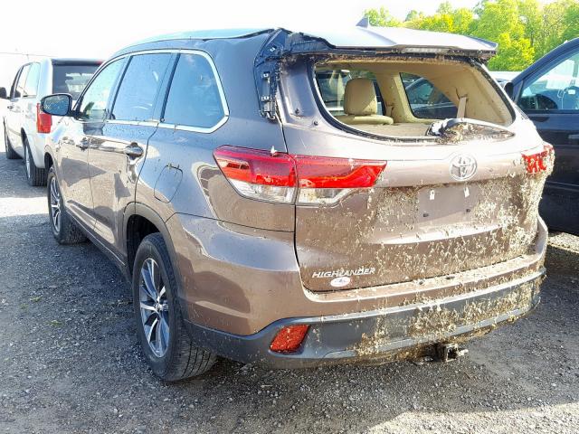 Photo 3 from auction – 2017 TOYOTA HIGHLANDER with VIN 5TDKZRFHXHS219685