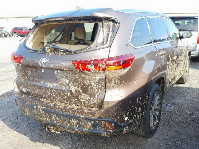 Photo 4 from auction – 2017 TOYOTA HIGHLANDER with VIN 5TDKZRFHXHS219685