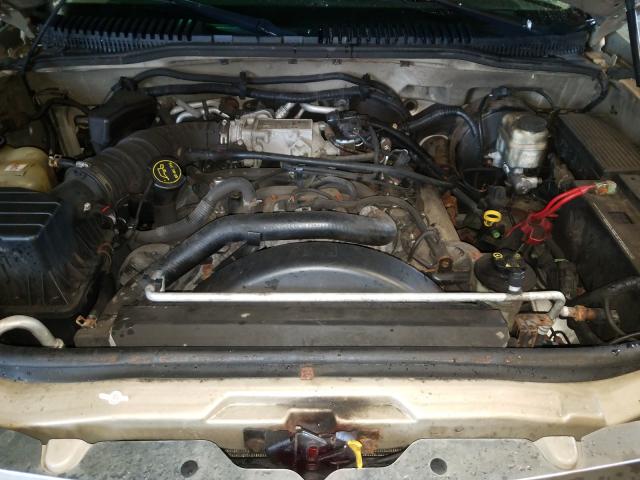 Photo 7 from auction – 2005 MERCURY MOUNTAINEE with VIN 4M2DU86W55ZJ20762