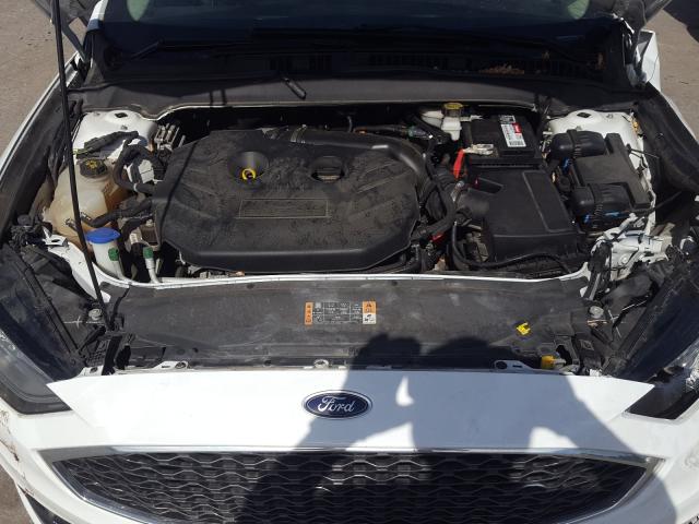 Photo 7 from auction – 2017 FORD FUSION with VIN 3FA6P0T97HR145537