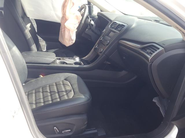 Photo 5 from auction – 2017 FORD FUSION with VIN 3FA6P0T97HR145537