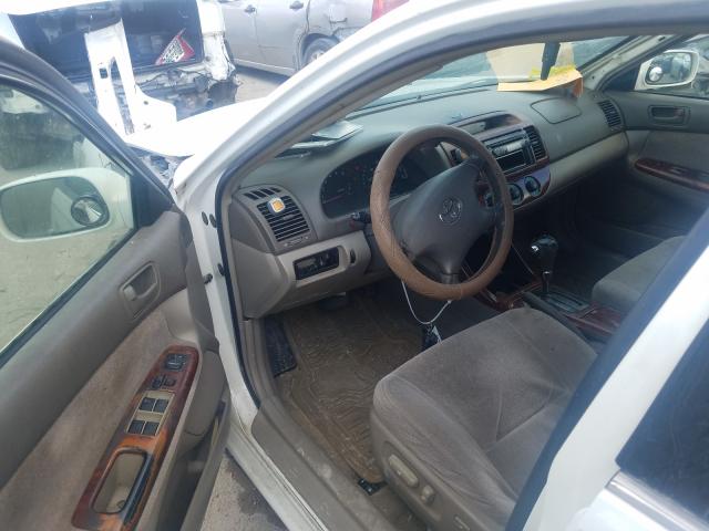 Photo 9 from auction – 2004 TOYOTA CAMRY LE with VIN JTDBE32K340274891