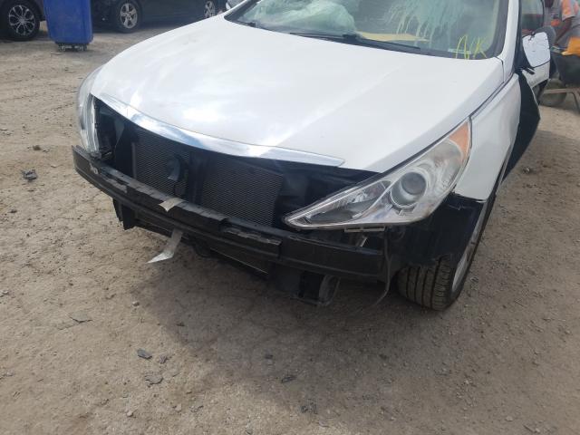 Photo 10 from auction – 2011 HYUNDAI SONATA SE with VIN 5NPEC4AC5BH295129