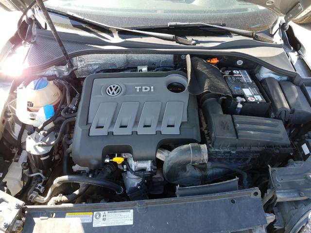 Photo 7 from auction – 2014 VOLKSWAGEN PASSAT SEL with VIN 1VWCN7A38EC020760