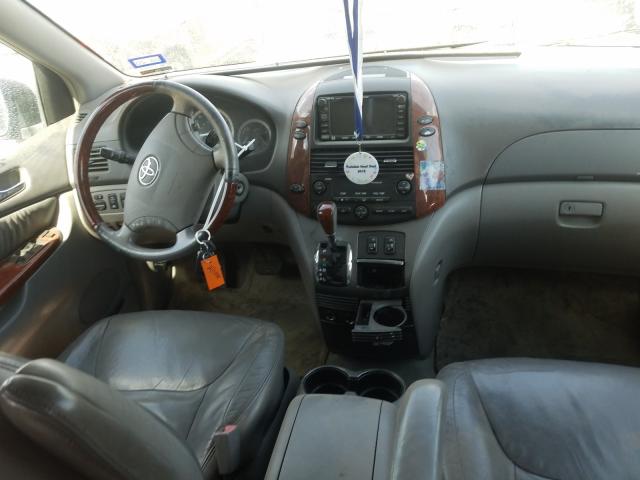 Photo 9 from auction – 2004 TOYOTA SIENNA XLE with VIN 5TDZA22C54S158151