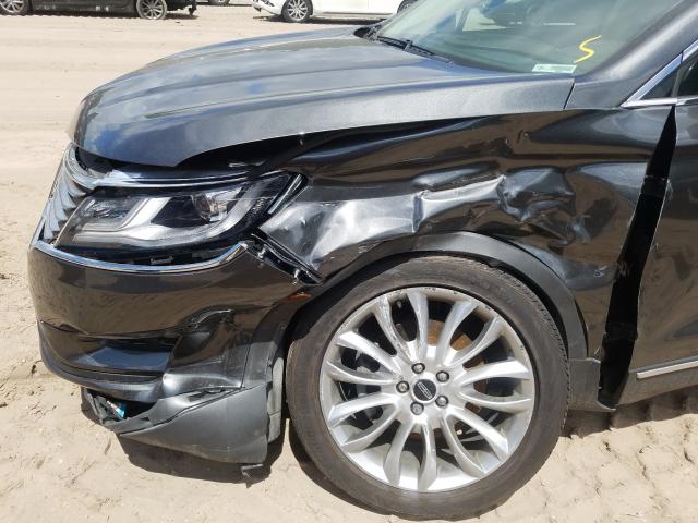 Photo 9 from auction – 2017 LINCOLN MKC RESERV with VIN 5LMCJ3C91HUL33178