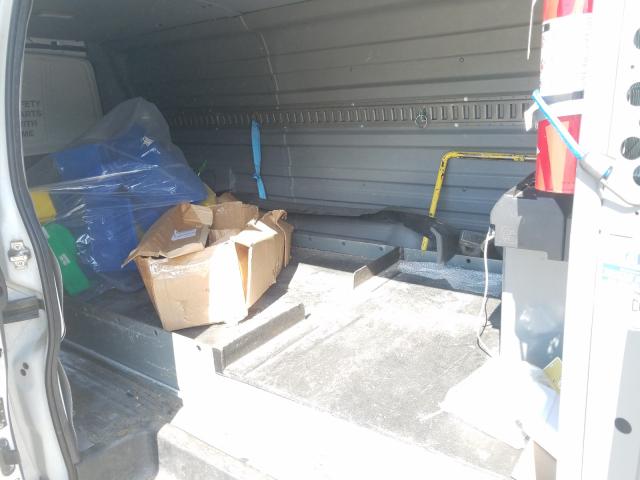 Photo 6 from auction – 2011 CHEVROLET EXPRESS G2 with VIN 1GCWGGCAXB1164338