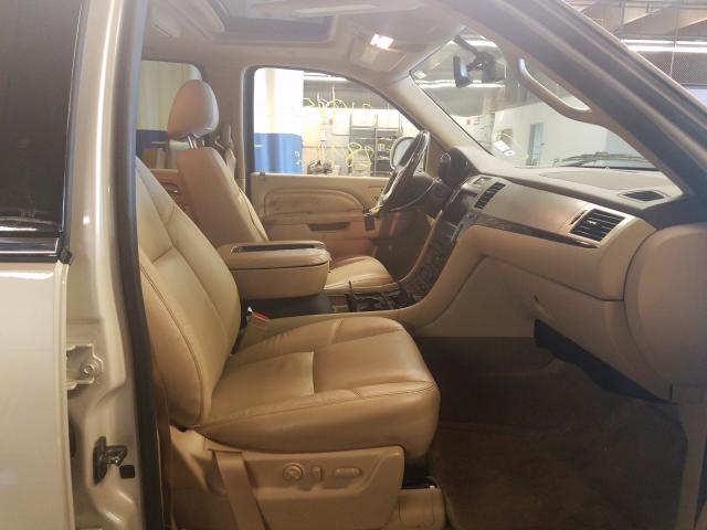 Photo 5 from auction – 2012 CADILLAC ESCALADE E with VIN 1GYS4HEF1CR130663