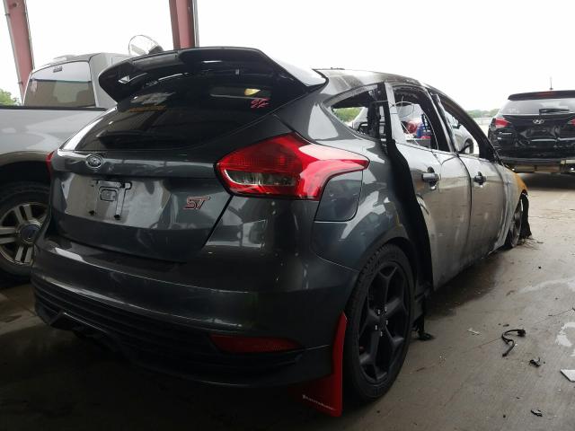Photo 4 from auction – 2017 FORD FOCUS ST with VIN 1FADP3L98HL235366
