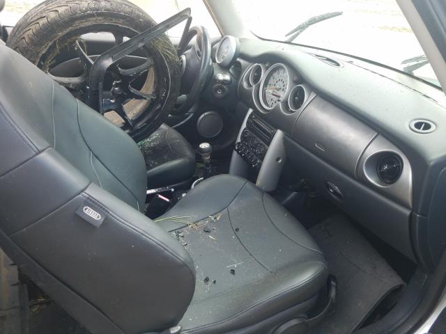Photo 5 from auction – 2002 MINI COOPER S with VIN WMWRE33422TD54516