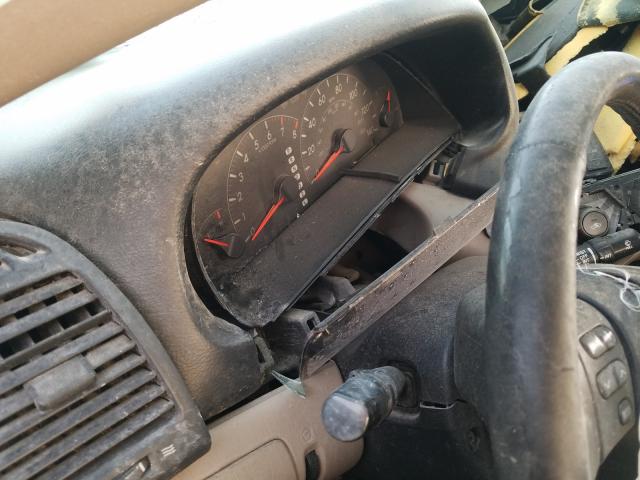 Photo 8 from auction – 2005 TOYOTA CAMRY LE with VIN 4T1BE32K15U070158