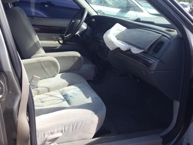Photo 5 from auction – 2003 MERCURY MARQUIS with VIN 2MEFM74W33X694175