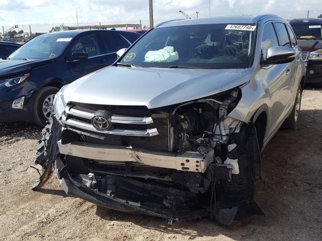Photo 2 from auction – 2019 TOYOTA HIGHLANDER with VIN 5TDYZRFH9KS328611