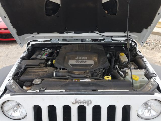 Photo 7 from auction – 2013 JEEP WRANGLER U with VIN 1C4BJWFG5DL646829