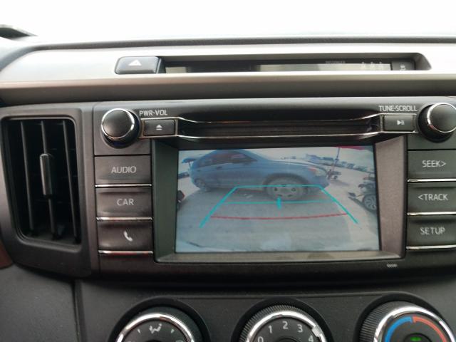 Photo 9 from auction – 2017 TOYOTA RAV4 LE with VIN 2T3ZFREV2HW313573