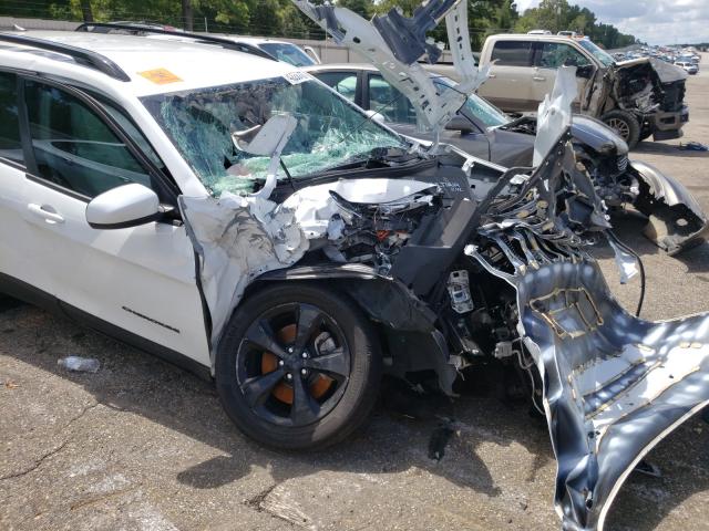 Photo 9 from auction – 2018 JEEP CHEROKEE L with VIN 1C4PJLCB0JD537729