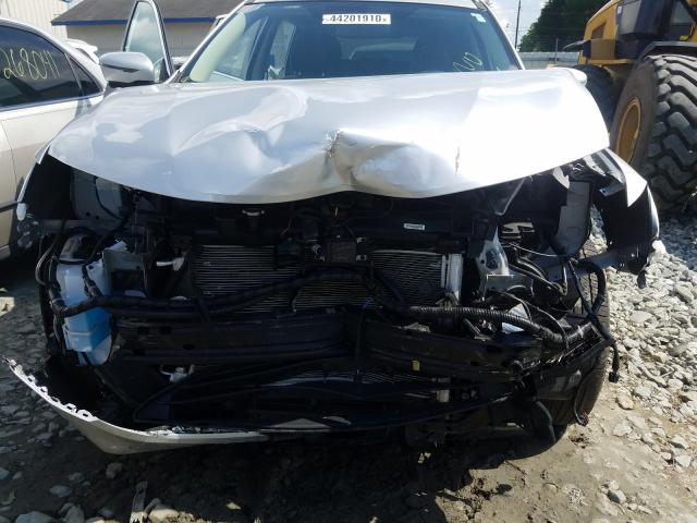 Photo 9 from auction – 2017 NISSAN ROGUE S with VIN 5N1AT2MT8HC826368