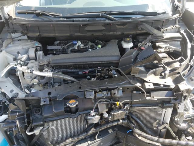 Photo 7 from auction – 2017 NISSAN ROGUE S with VIN 5N1AT2MT8HC826368