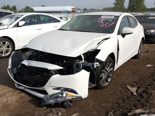 Photo 2 from auction – 2018 MAZDA 3 TOURING with VIN 3MZBN1V32JM203261