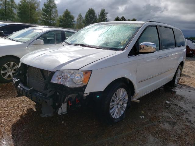 Photo 2 from auction – 2013 CHRYSLER TOWN & COU with VIN 2C4RC1CG6DR815988