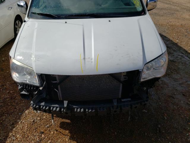 Photo 7 from auction – 2013 CHRYSLER TOWN & COU with VIN 2C4RC1CG6DR815988