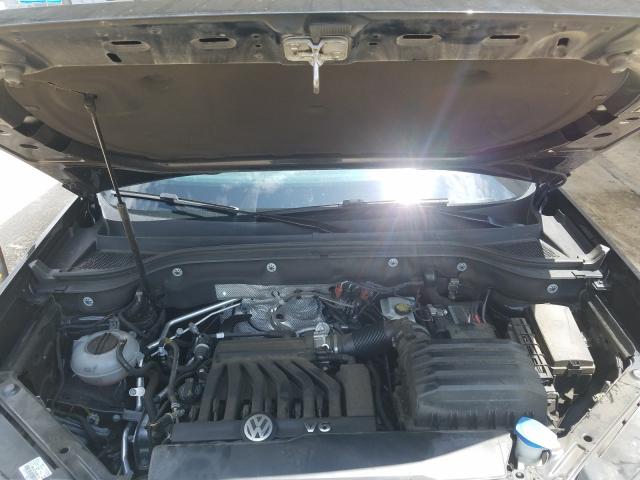 Photo 7 from auction – 2018 VOLKSWAGEN ATLAS with VIN 1V2ER2CA6JC515062