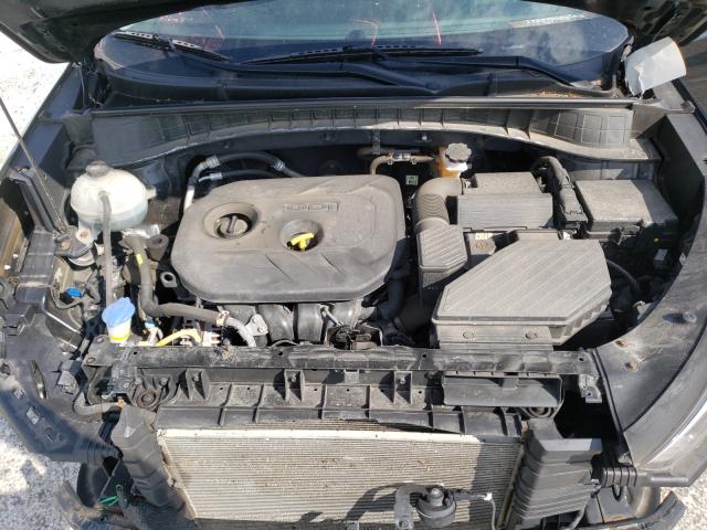 Photo 7 from auction – 2017 HYUNDAI TUCSON SE with VIN KM8J23A42HU454901