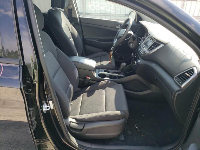 Photo 5 from auction – 2017 HYUNDAI TUCSON SE with VIN KM8J23A42HU454901