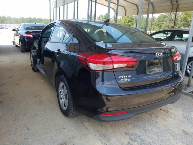 Photo 3 from auction – 2017 KIA FORTE LX with VIN 3KPFK4A78HE143014