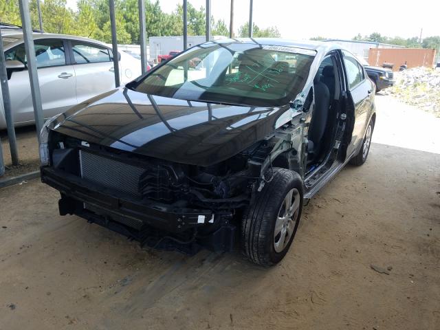 Photo 2 from auction – 2017 KIA FORTE LX with VIN 3KPFK4A78HE143014