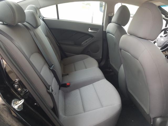 Photo 6 from auction – 2017 KIA FORTE LX with VIN 3KPFK4A78HE143014