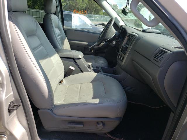 Photo 5 from auction – 2005 FORD EXPLORER X with VIN 1FMDU63K85UB30125