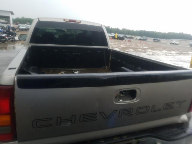 Photo 9 from auction – 2000 CHEVROLET SILVERADO with VIN 2GCEC19V5Y1253963