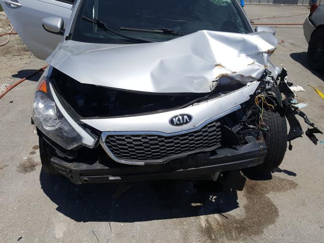 Photo 7 from auction – 2016 KIA FORTE LX with VIN KNAFK4A66G5589726