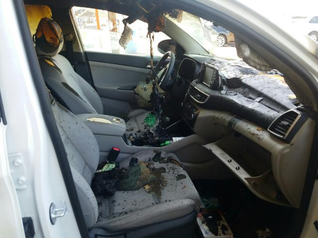 Photo 5 from auction – 2019 HYUNDAI TUCSON LIM with VIN KM8J3CAL2KU874640