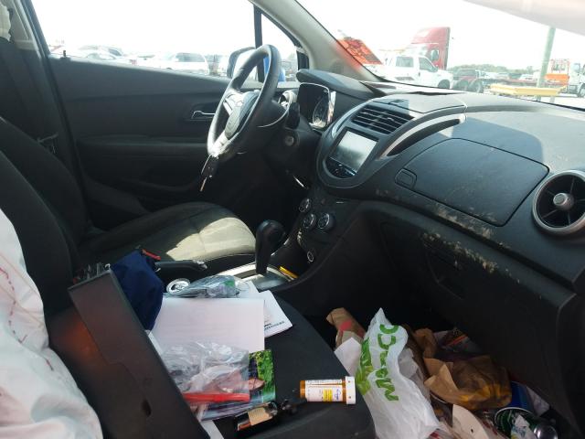 Photo 5 from auction – 2016 CHEVROLET TRAX LS with VIN KL7CJKSB9GB641759
