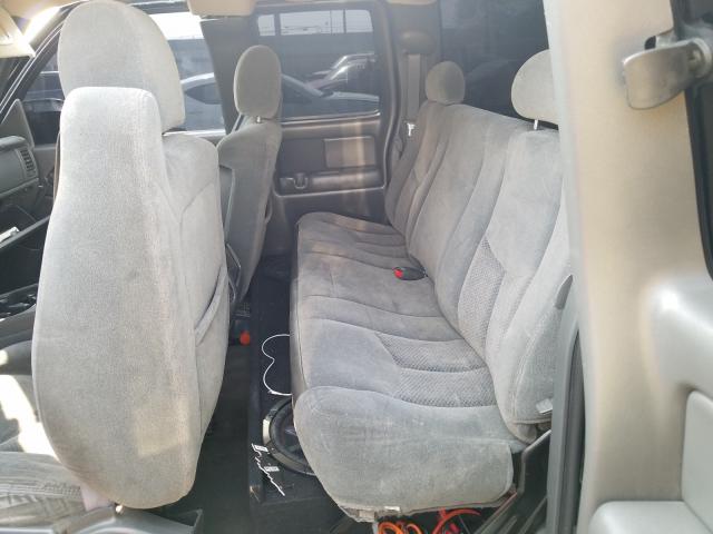 Photo 6 from auction – 2004 CHEVROLET SILVERADO with VIN 1GCEC19T14Z303936