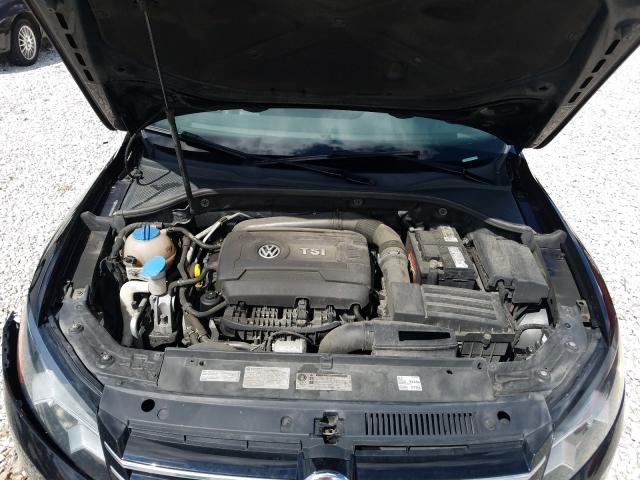 Photo 7 from auction – 2014 VOLKSWAGEN PASSAT S with VIN 1VWAS7A32EC052510
