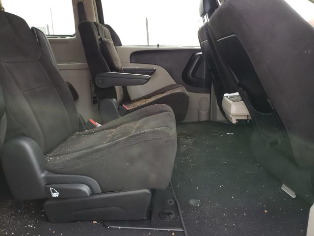 Photo 6 from auction – 2014 CHRYSLER TOWN & COU with VIN 2C4RC1BG2ER311425