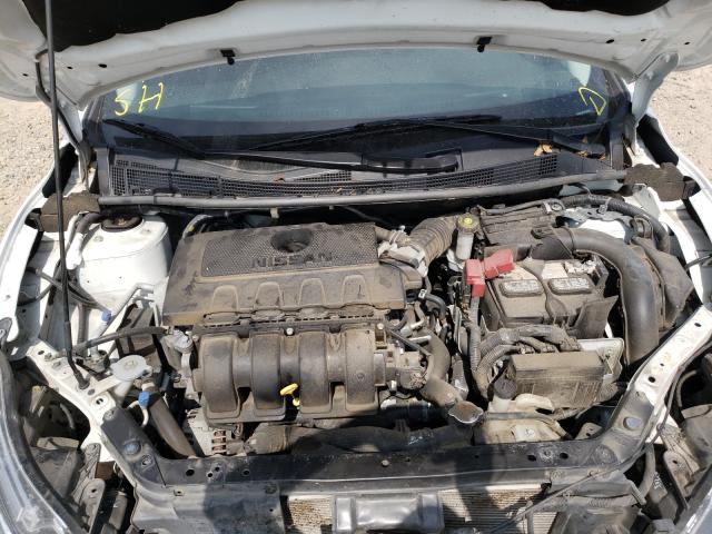 Photo 7 from auction – 2017 NISSAN SENTRA S with VIN 3N1AB7AP2HL656642
