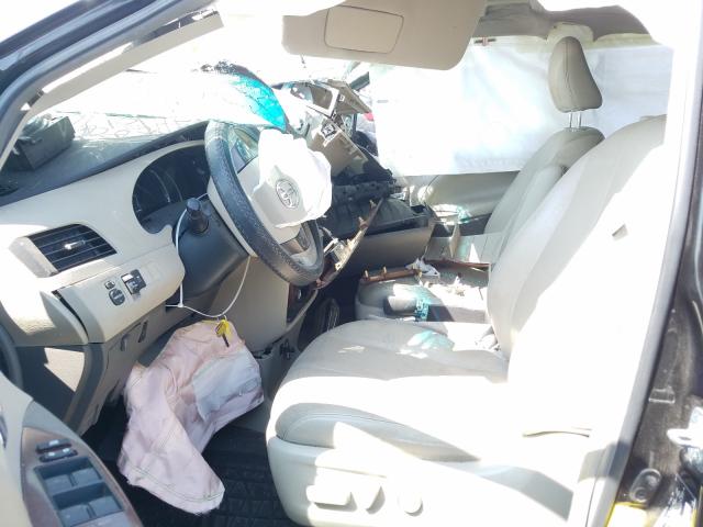 Photo 5 from auction – 2012 TOYOTA SIENNA XLE with VIN 5TDYK3DC3CS264088